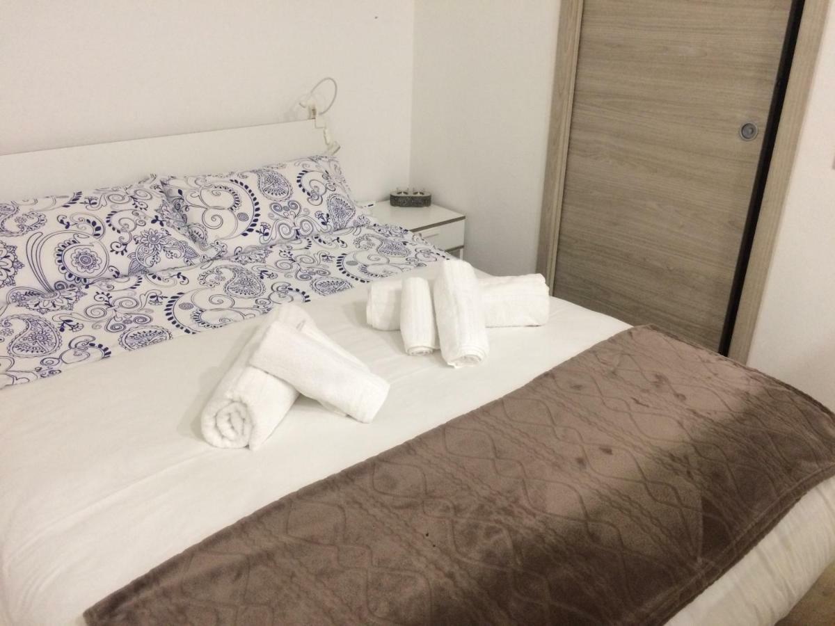 Al Centro Di Cagliari Apartamento Exterior foto